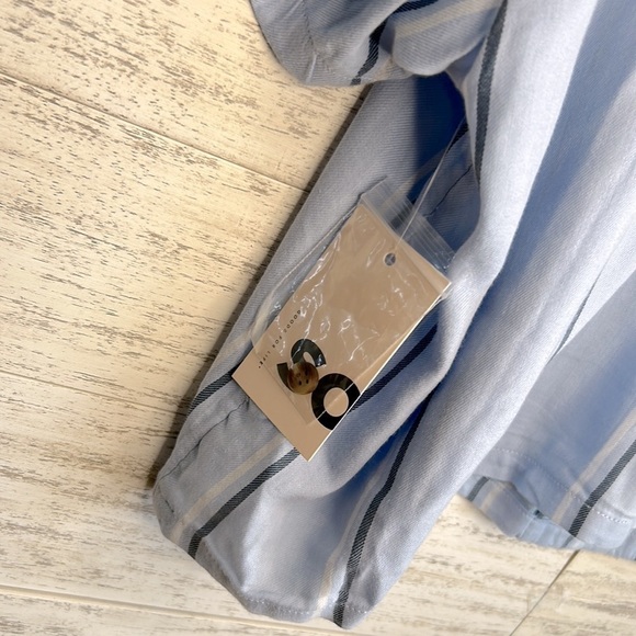 SO Crop Stripe Button up | SIZE XL - Picture 4 of 5